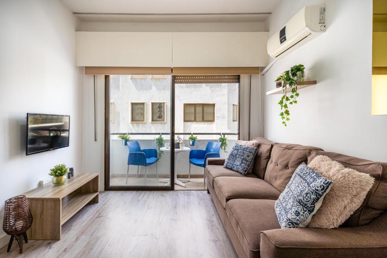 Eleni'S 1-Br Apt In Larnaca Center Екстериор снимка
