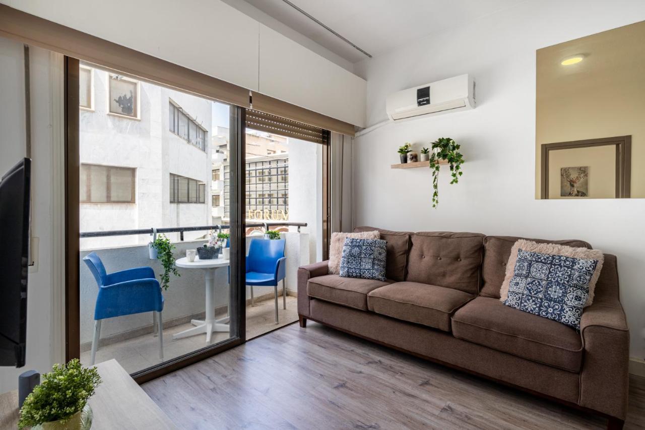 Eleni'S 1-Br Apt In Larnaca Center Екстериор снимка