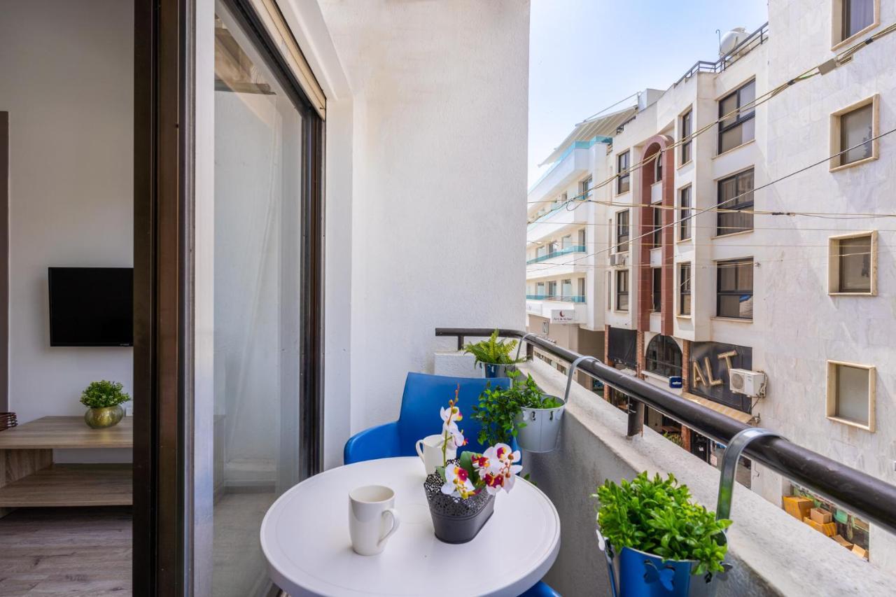 Eleni'S 1-Br Apt In Larnaca Center Екстериор снимка